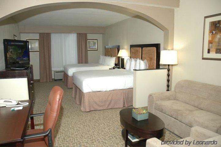Holiday Inn Hotel & Suites Beaufort At Highway 21 By Ihg Zimmer foto